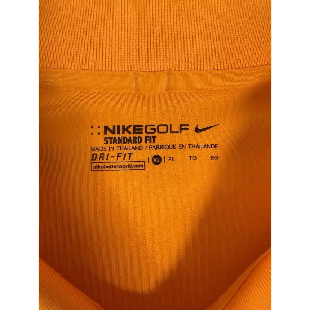 Nike Golf Shirt Mens XL Orange Embossed Standard‎ Fit Dri-Fit Polo